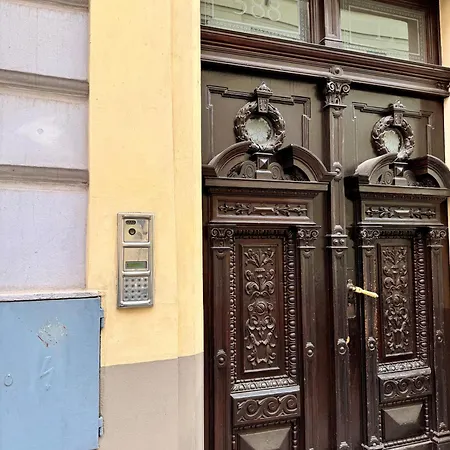 Apartament *