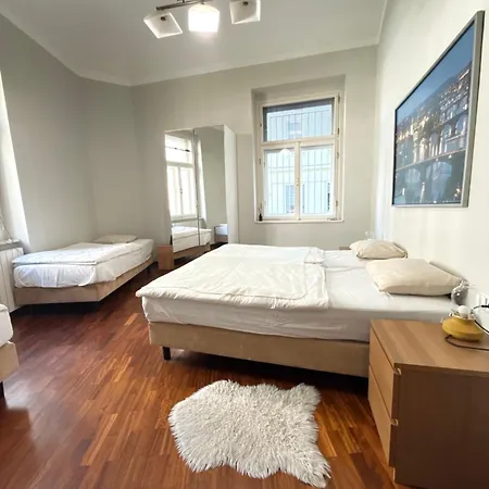 Apartament *